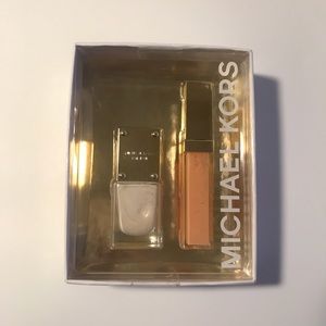 MICHAEL KORS SET